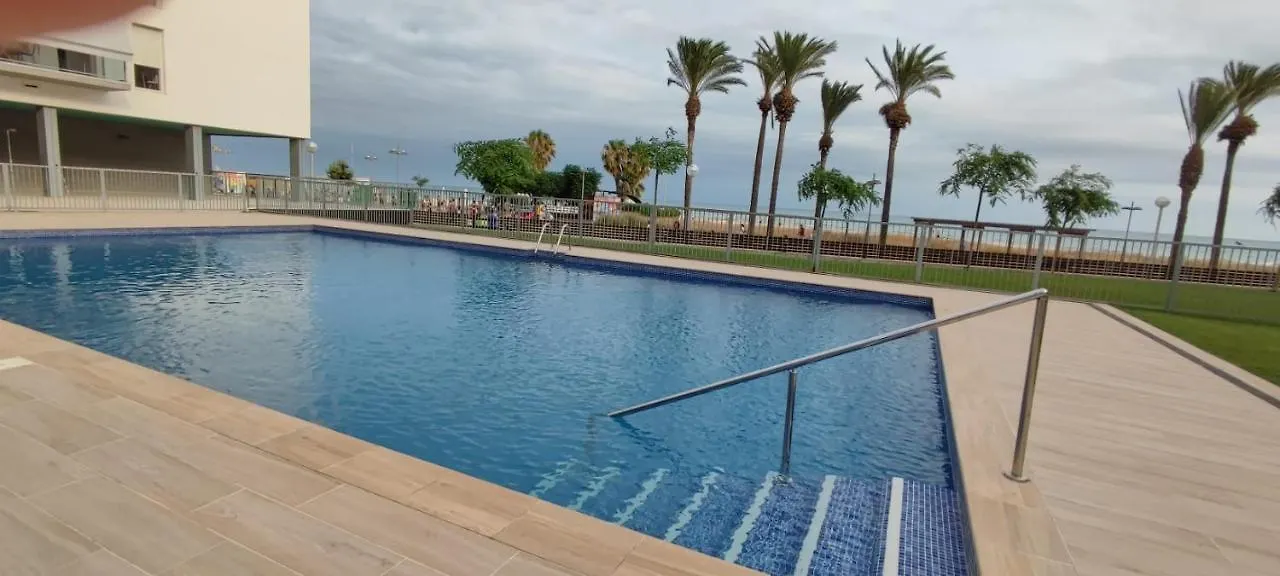 Apartamento En Primera Linea De Mar Con Piscina Apartment Cubelles